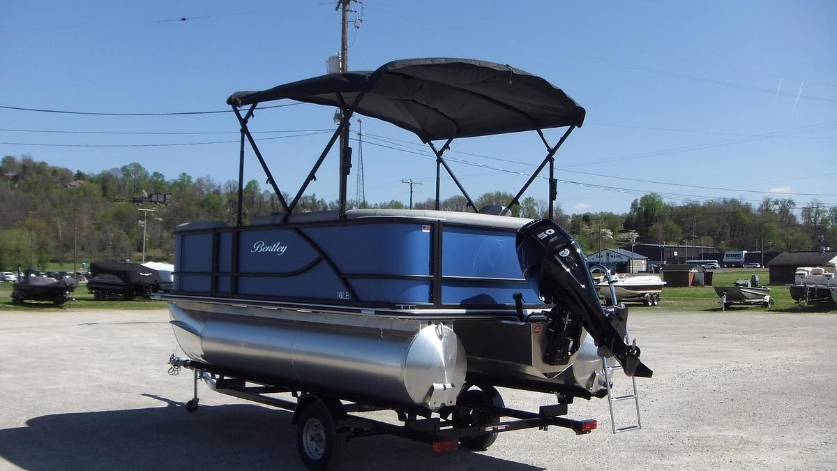 2026 Bentley Pontoons LE160