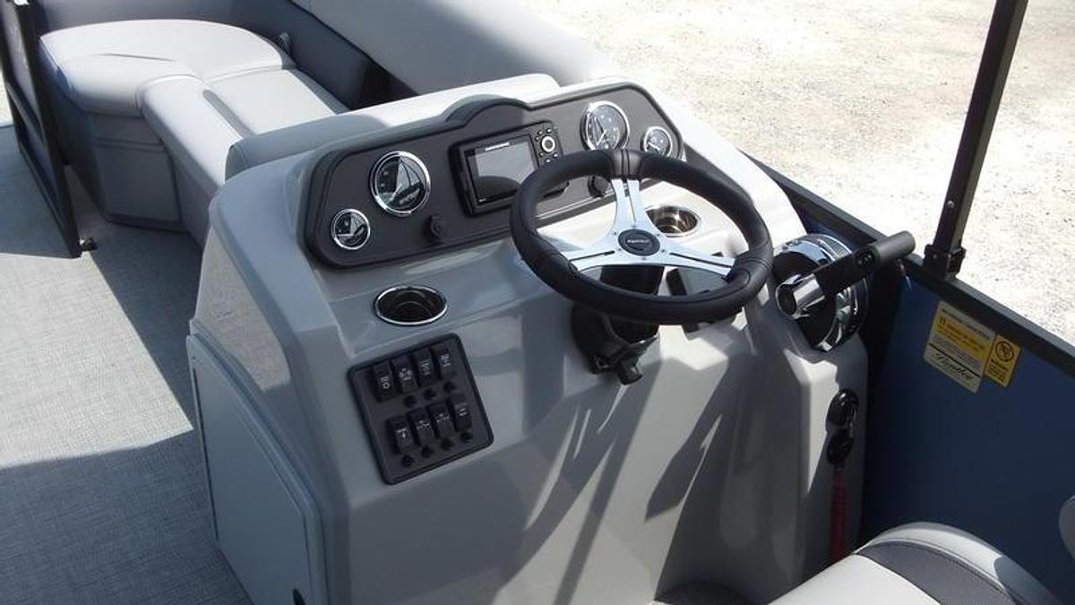 2025 Bentley Pontoons LE200 CW