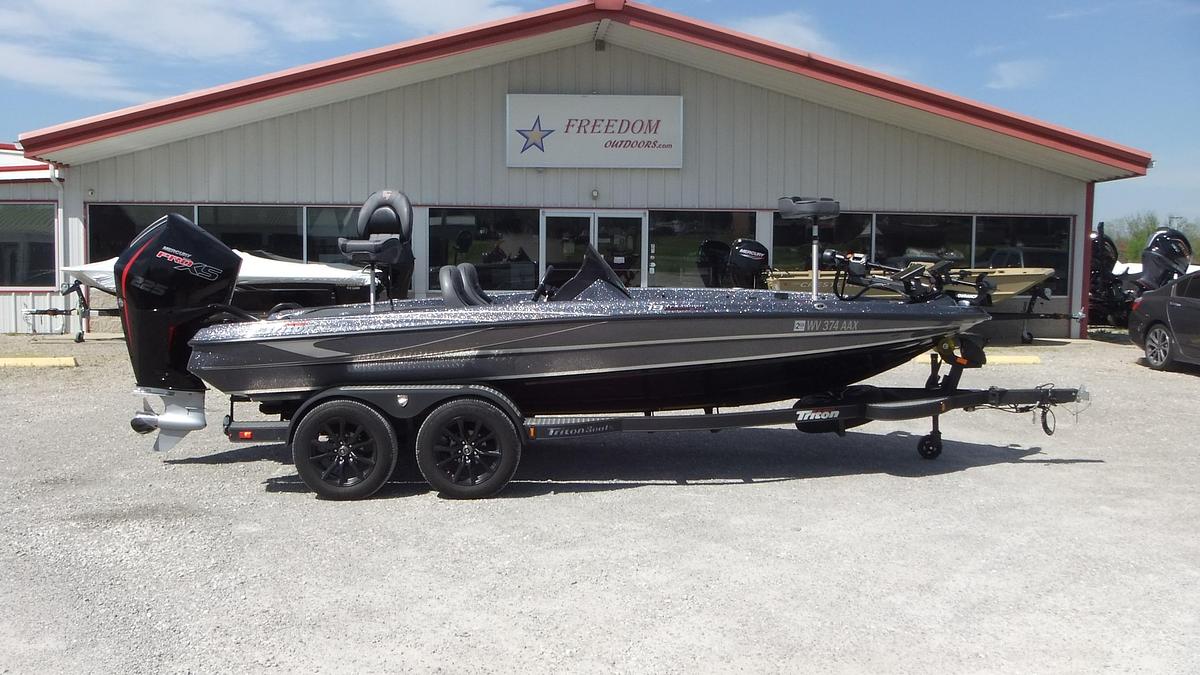 Used 2023 Triton Boats 19TRXP
