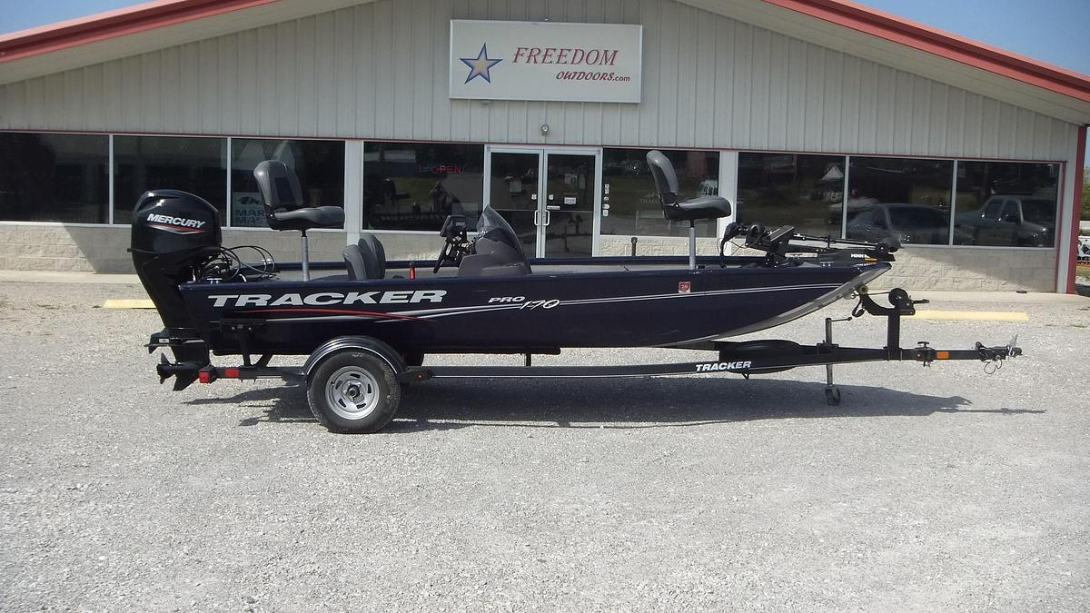 Used 2020  Tracker Boats Pro 170