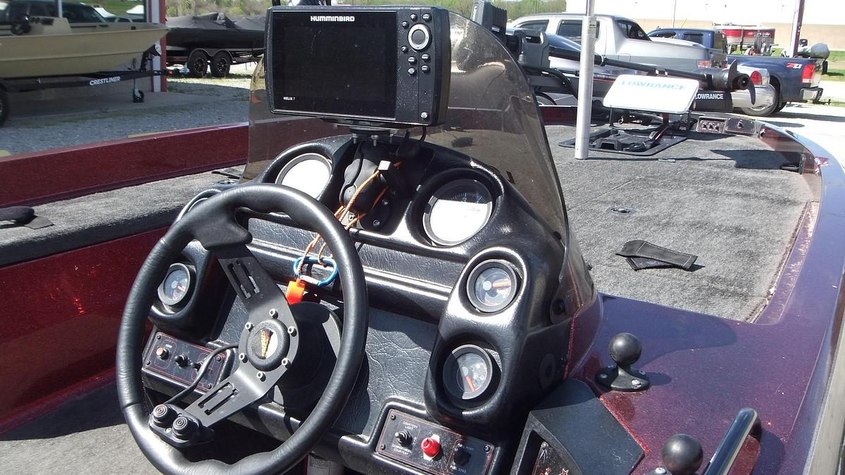 Used 1995 Stratos Boats 201PXL