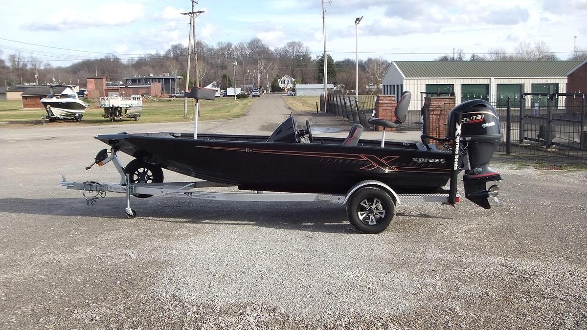 2026 Xpress Boats H18