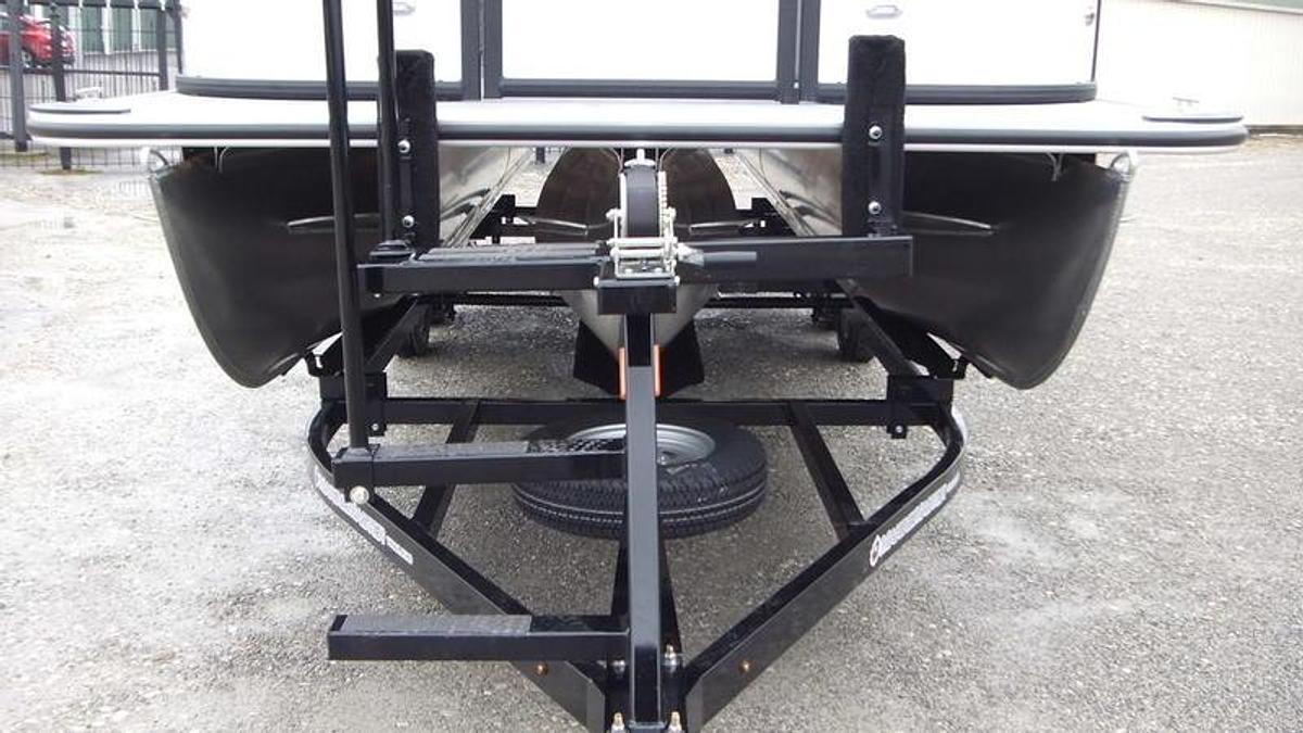 2025 Bentley Pontoons Bolt 223