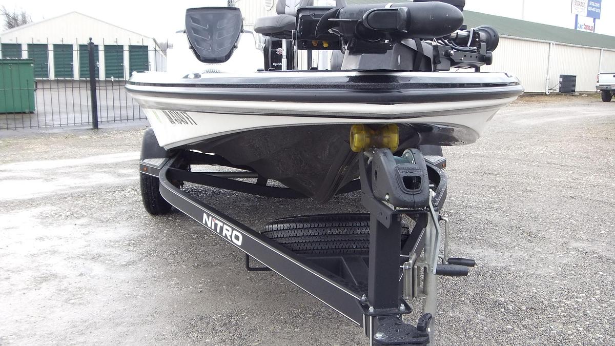 Used 2017 Nitro Boats Z18