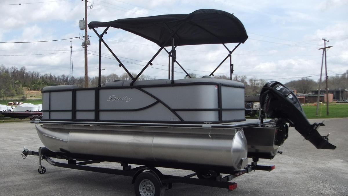 2026 Bentley Pontoons LE180