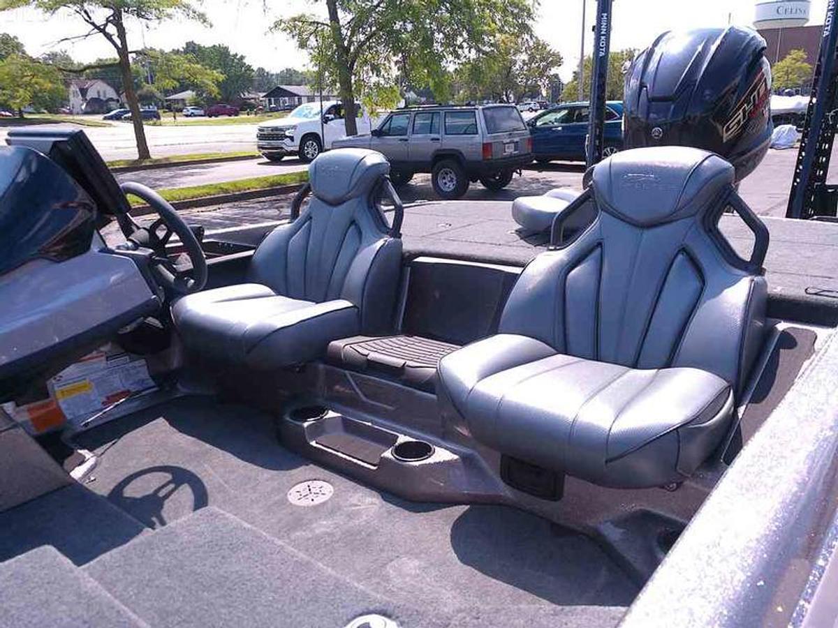 2025 Skeeter Boats ZXR21