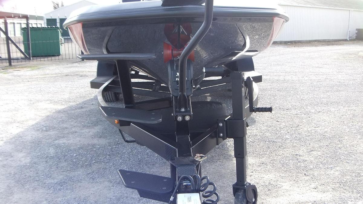 2026 IKON Boats VLE21