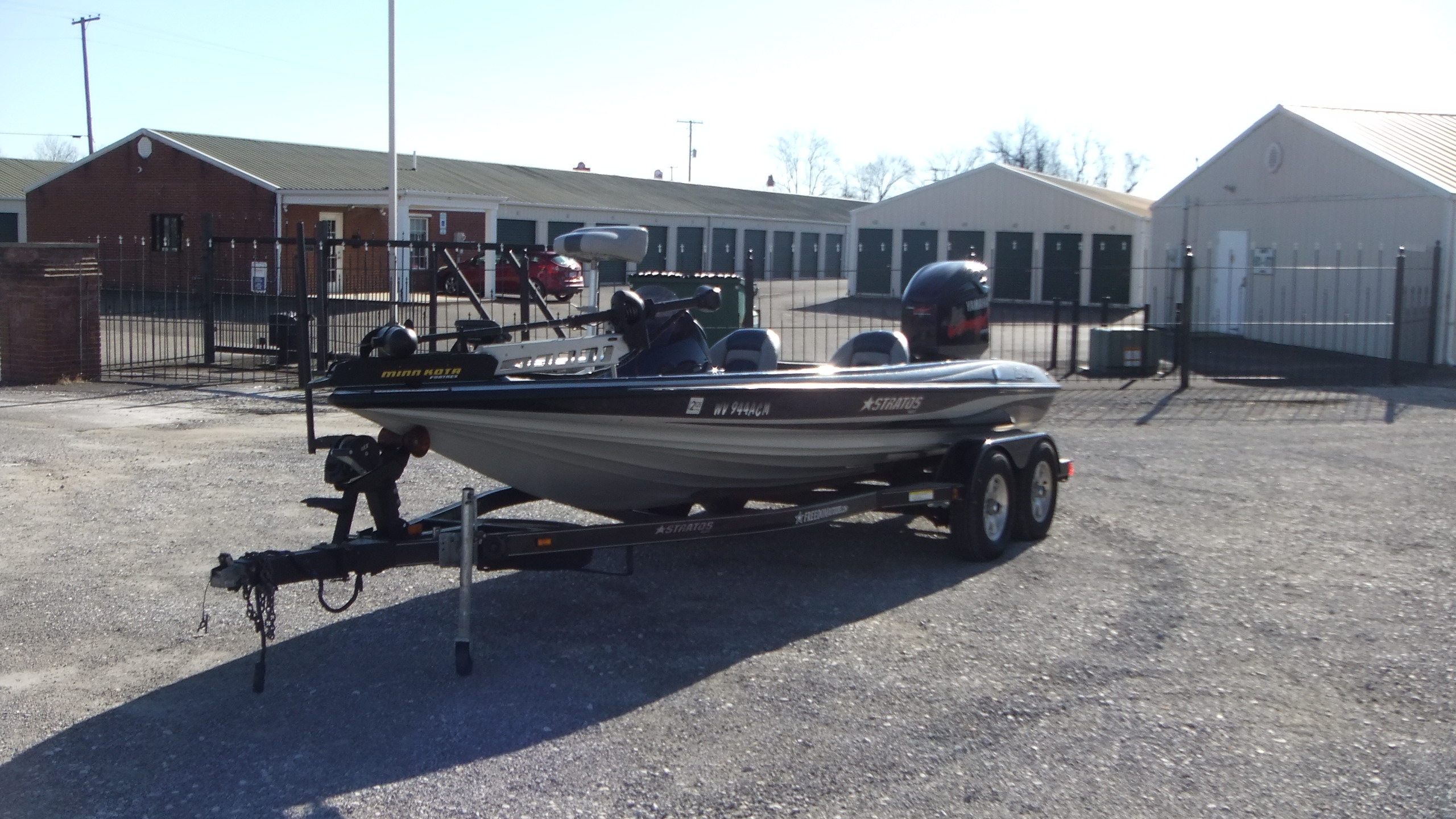 Used 2007  Stratos Boats 294PXL
