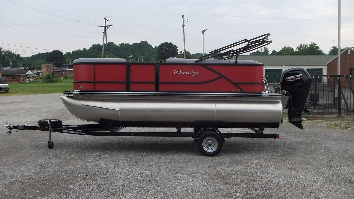 2026 Bentley Pontoons 18LE