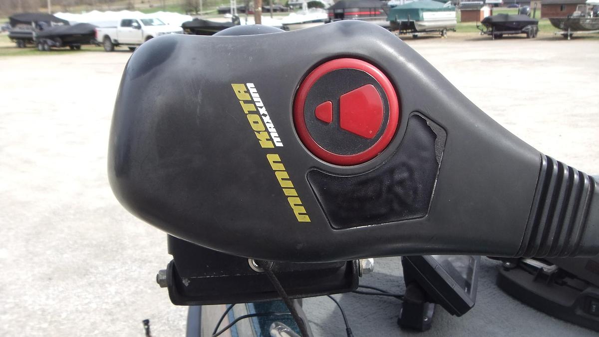 Used 2002 Stratos Boats 18XL F/S