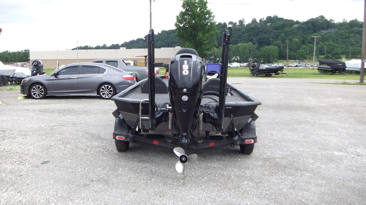 Used 2019  Vexus Boats AVX 1980