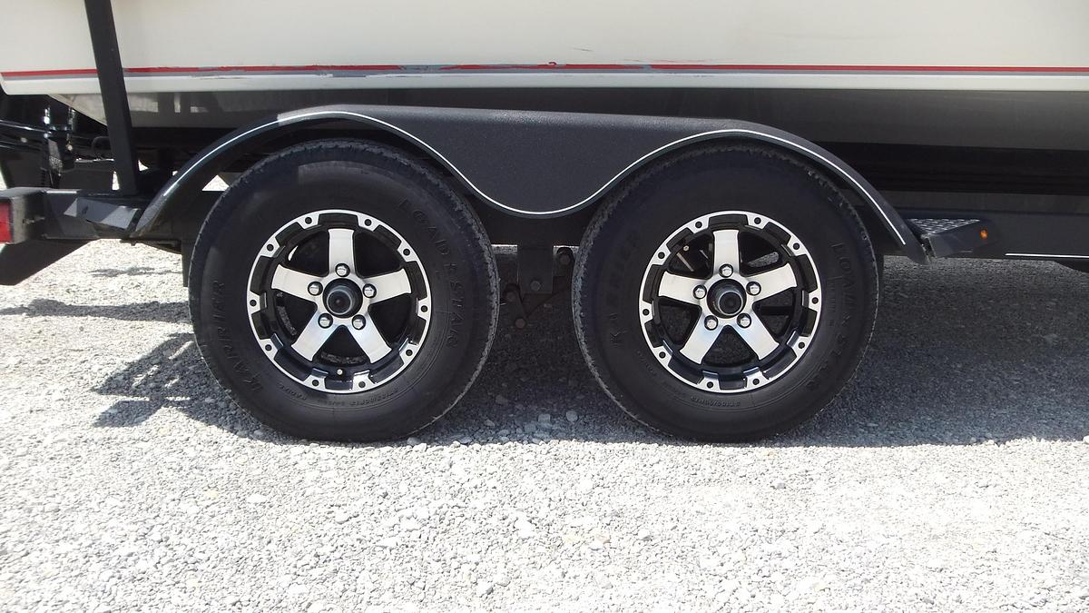 Used 2018  Tracker Boats Targa V19