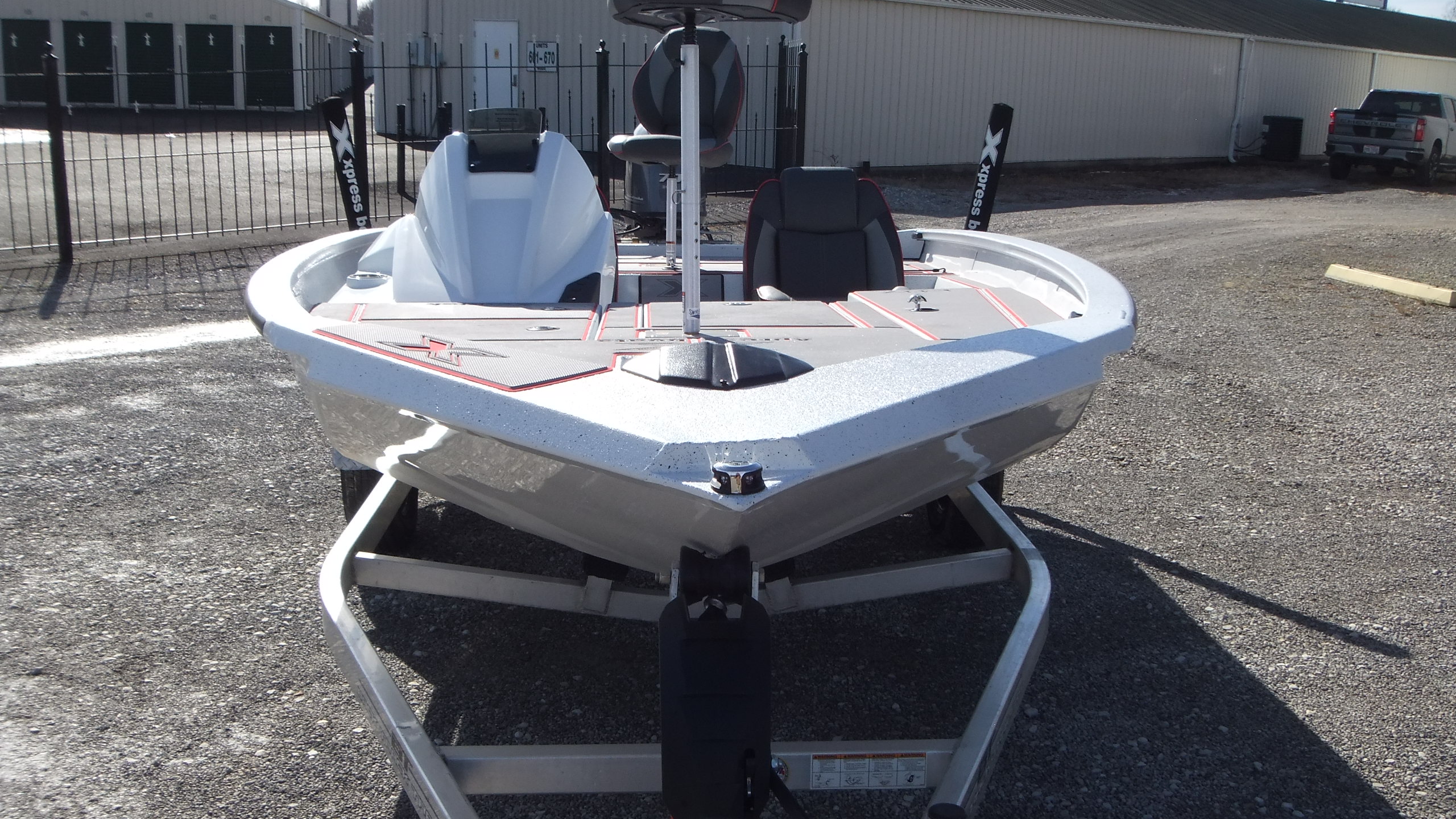 2025 Xpress Boats H17