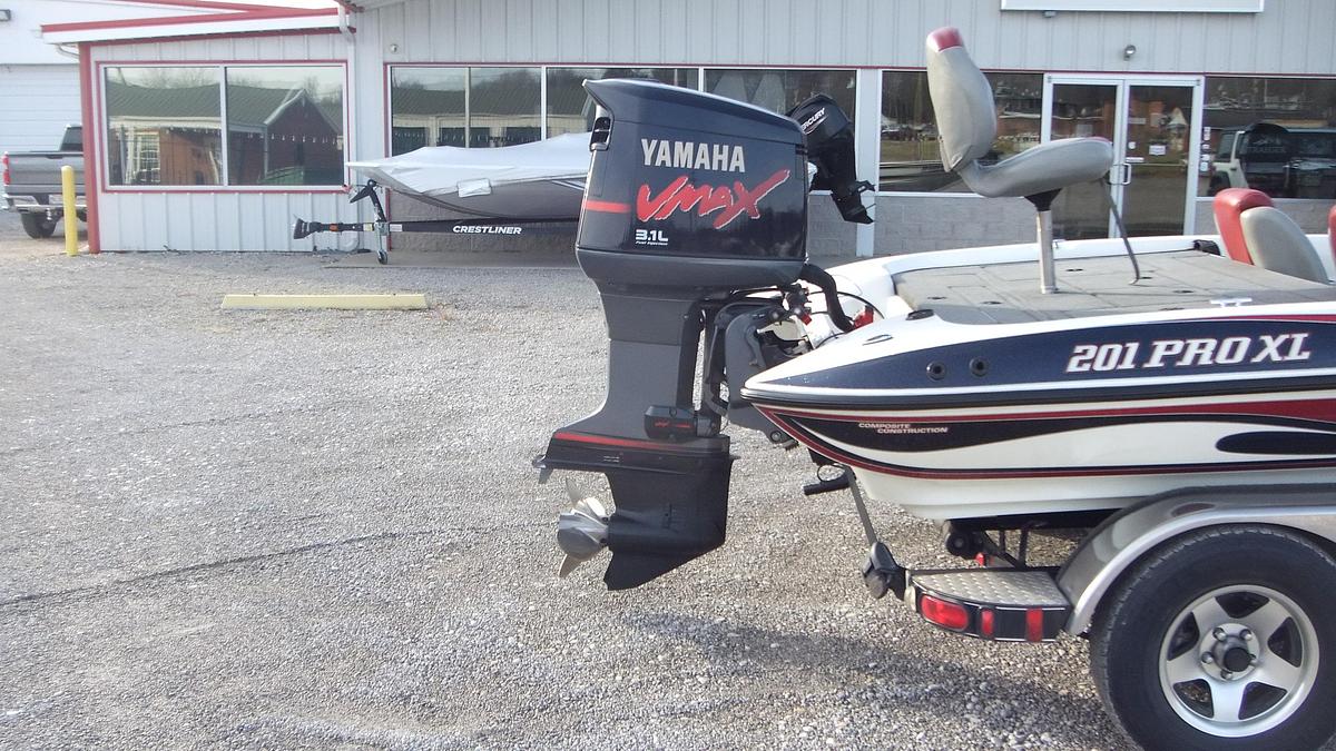 Used 2003 Stratos Boats 201 PXL