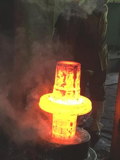 Used 630 tons Press Extrusion Hydraulic SSP630 Lasco