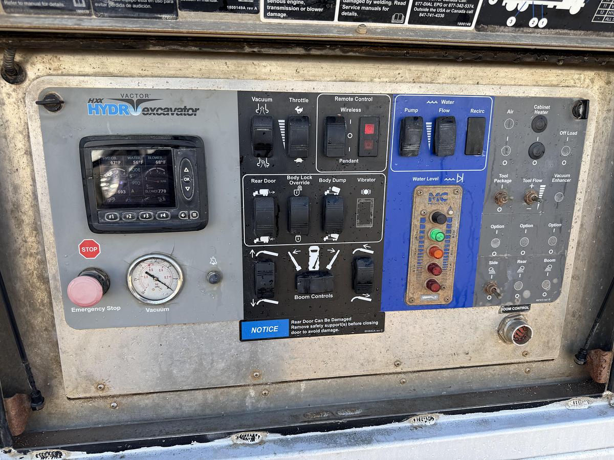 Used 2012 VACTOR HXX KENWORTH T800