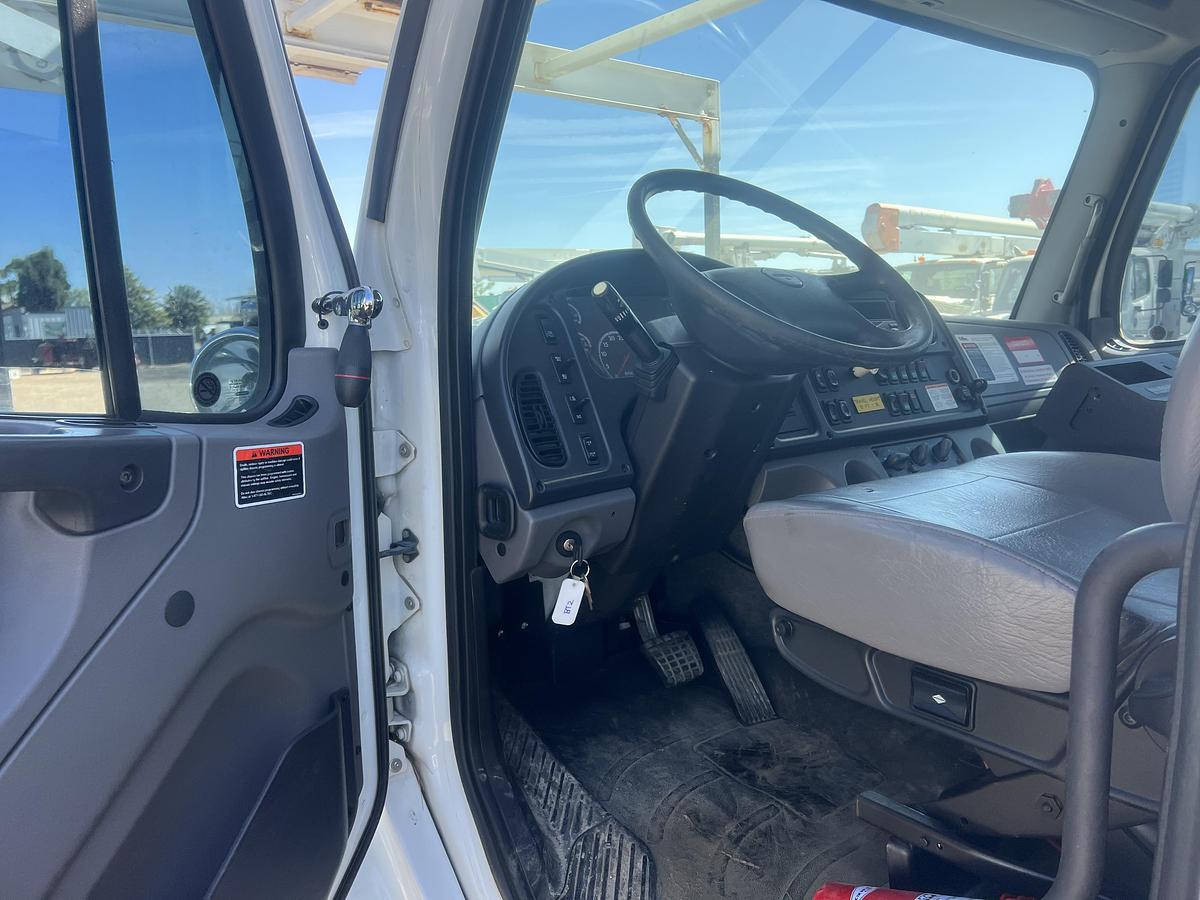 Used 2013 Freightliner M2