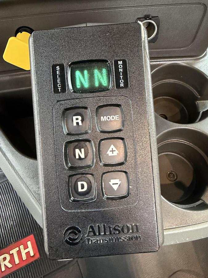 Used 2018 TANKER 4400 GALLON KENWORTH T880