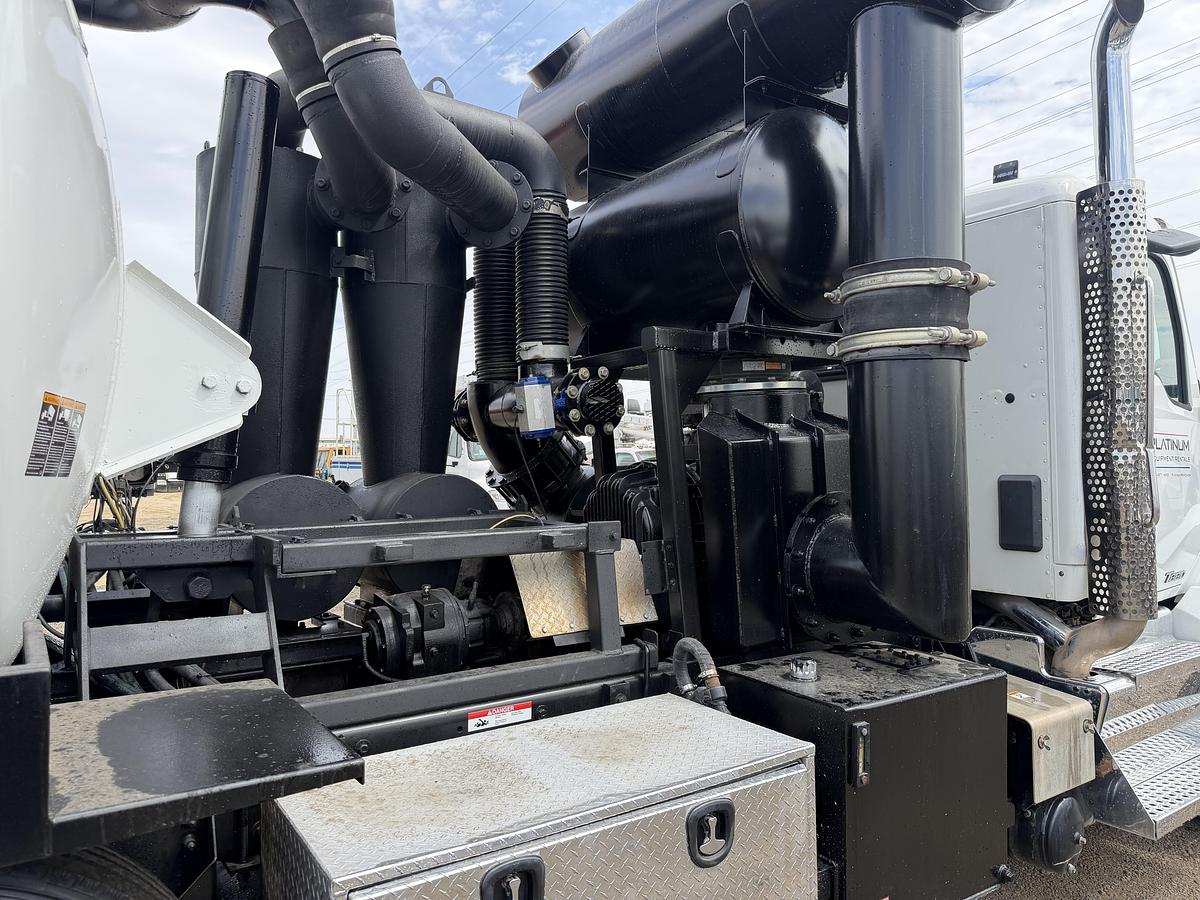 Used 2015 STAINLESS CUSCO TURBO VAC KENWORTH T880