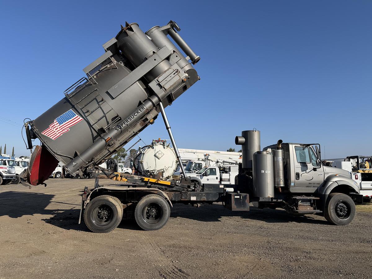 Used 2007 HI DUMP SUPER SUCKER INTERNATIONAL