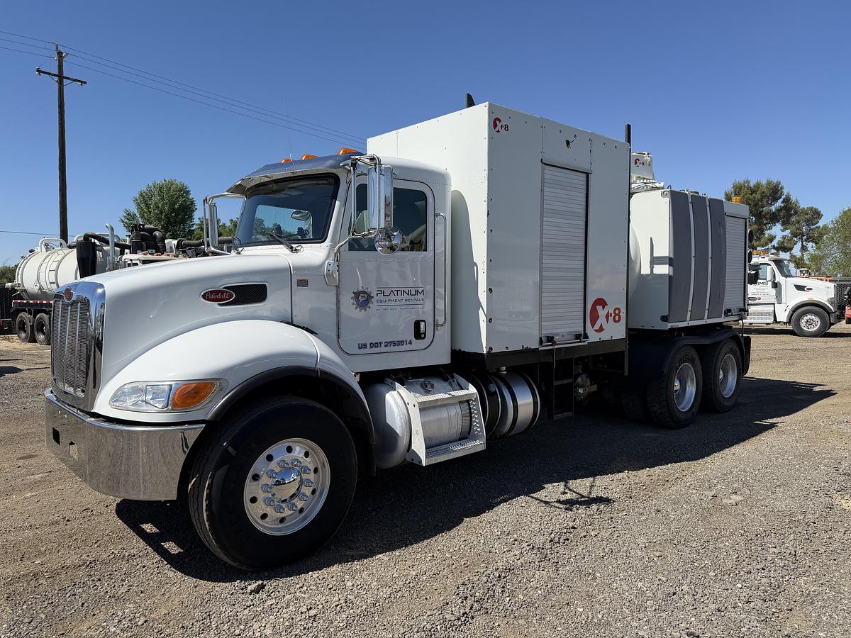Used 2020 AQUATECH X8 PETERBILT 348