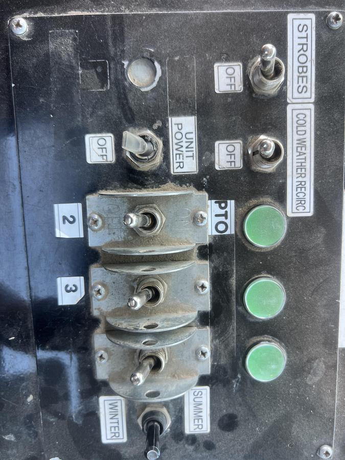 Used 2012  Freightliner 112sd