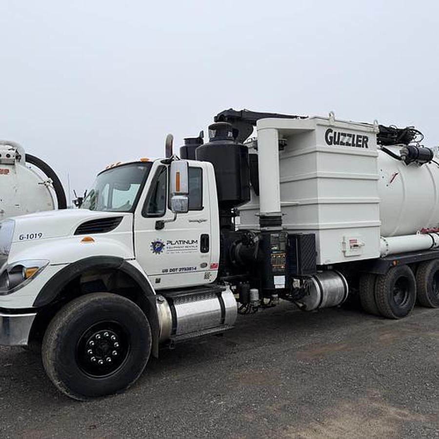 Used 2010 International 7600