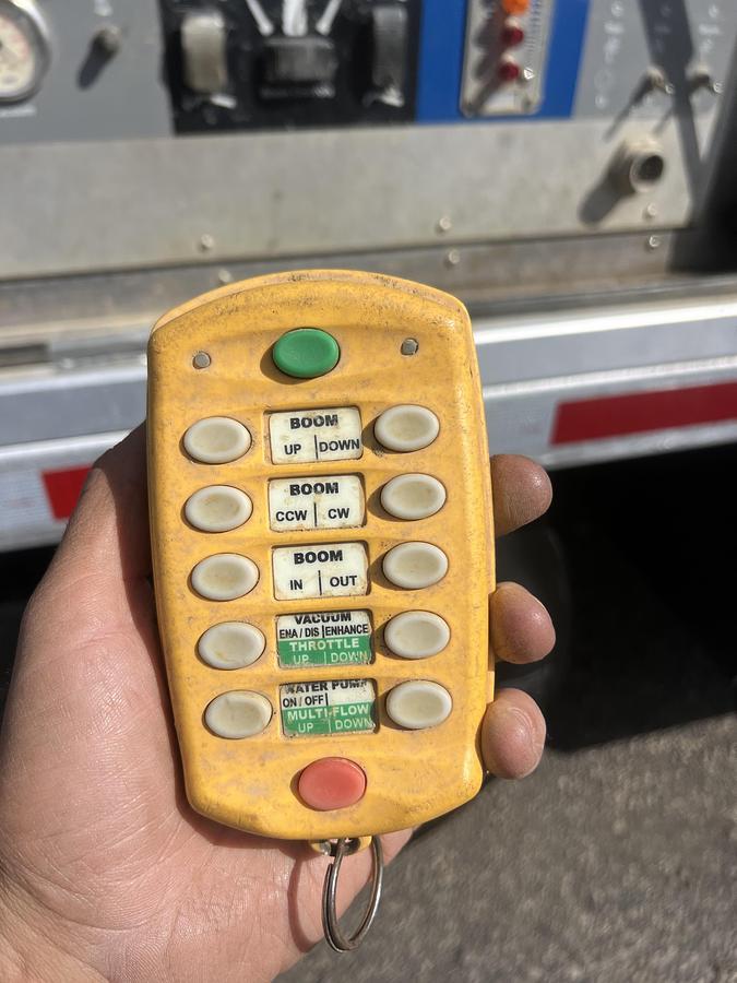 Used 2015 FREIGHTLINER VACTOR HXX AUTOMATIC