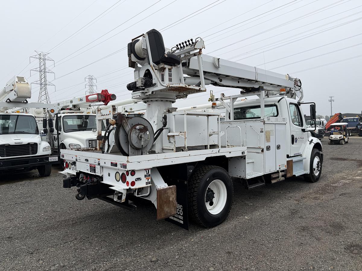 Used FREIGHTLINER ALTEC DM47BT DIGGER DERRICK