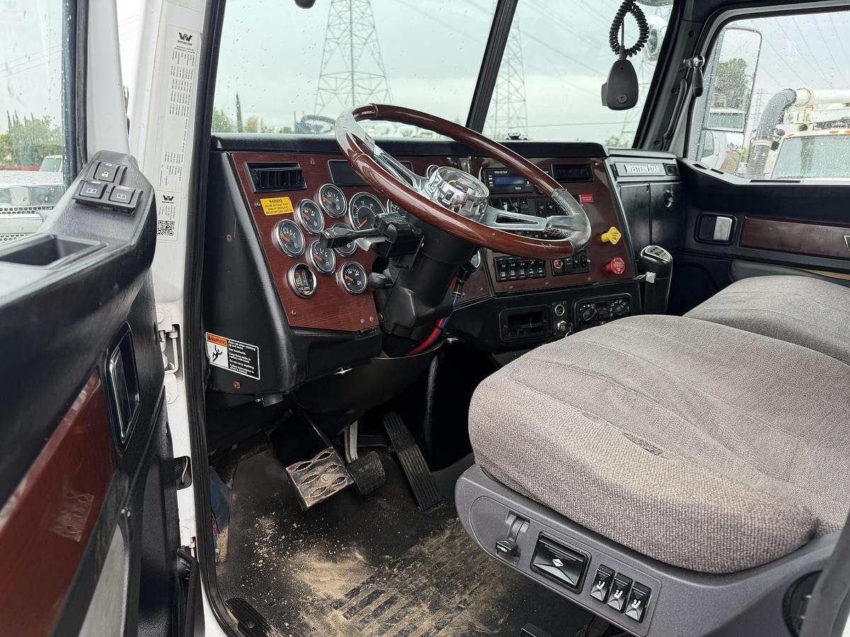 Used 2016 FOREMOST 1600 WESTERN STAR