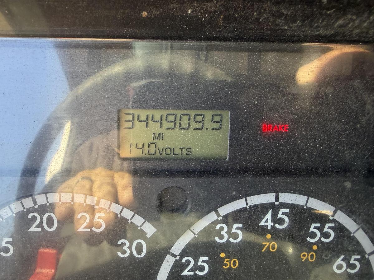 Used 2007 KEITH HUBER KING VAC FREIGHTLINER REFURB