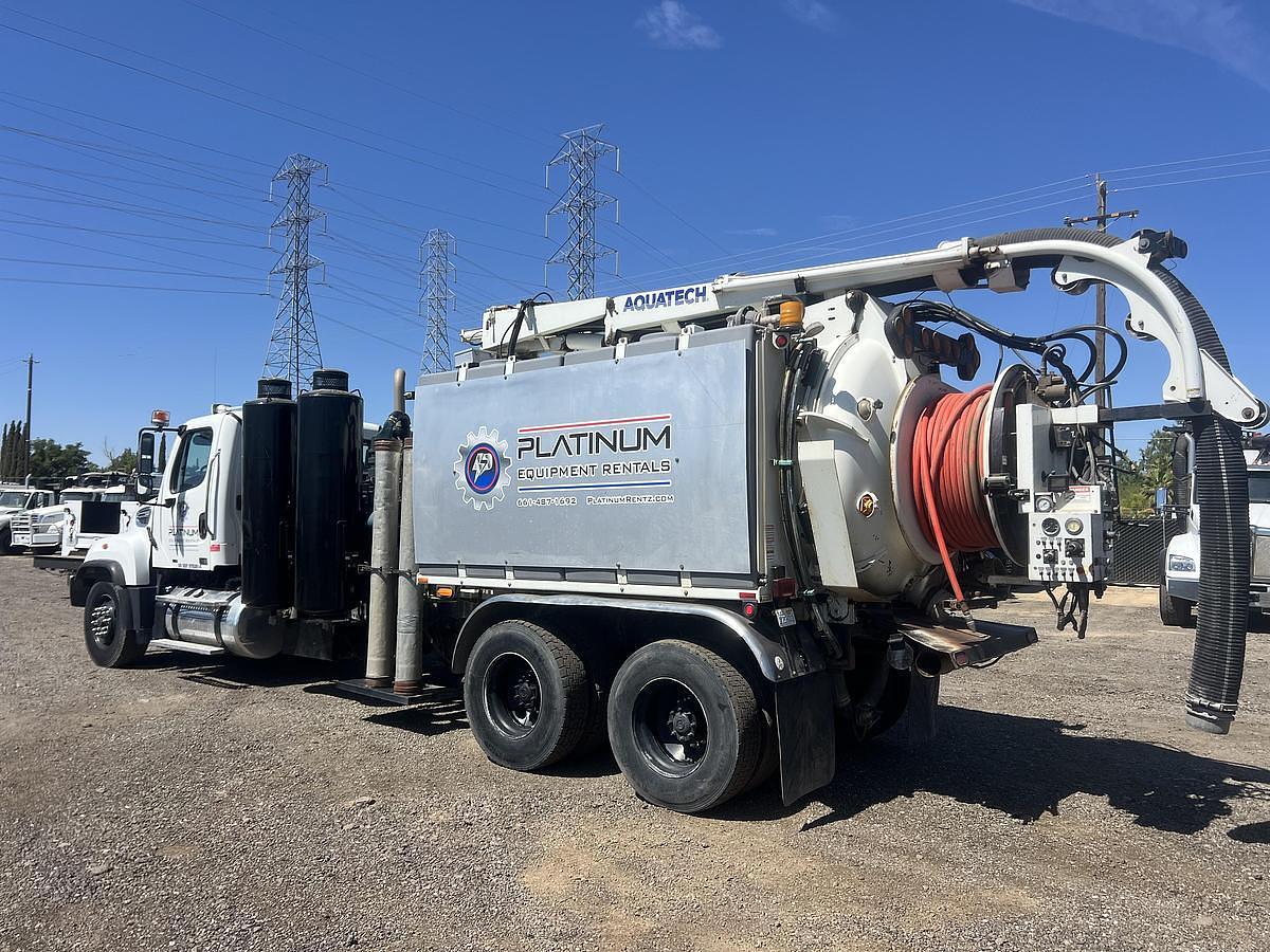 Used 2012 Freightliner 112sd
