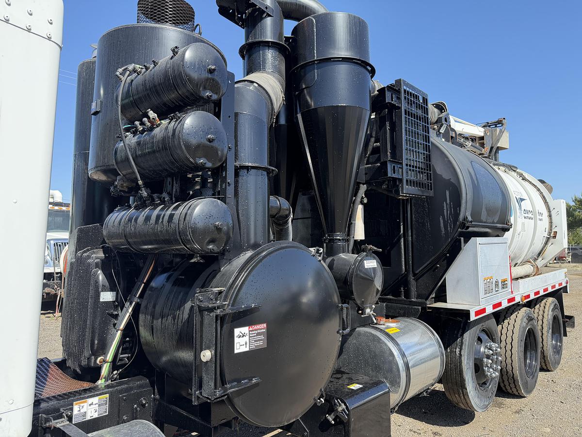 Used 2012 VACTOR HXX KENWORTH T800