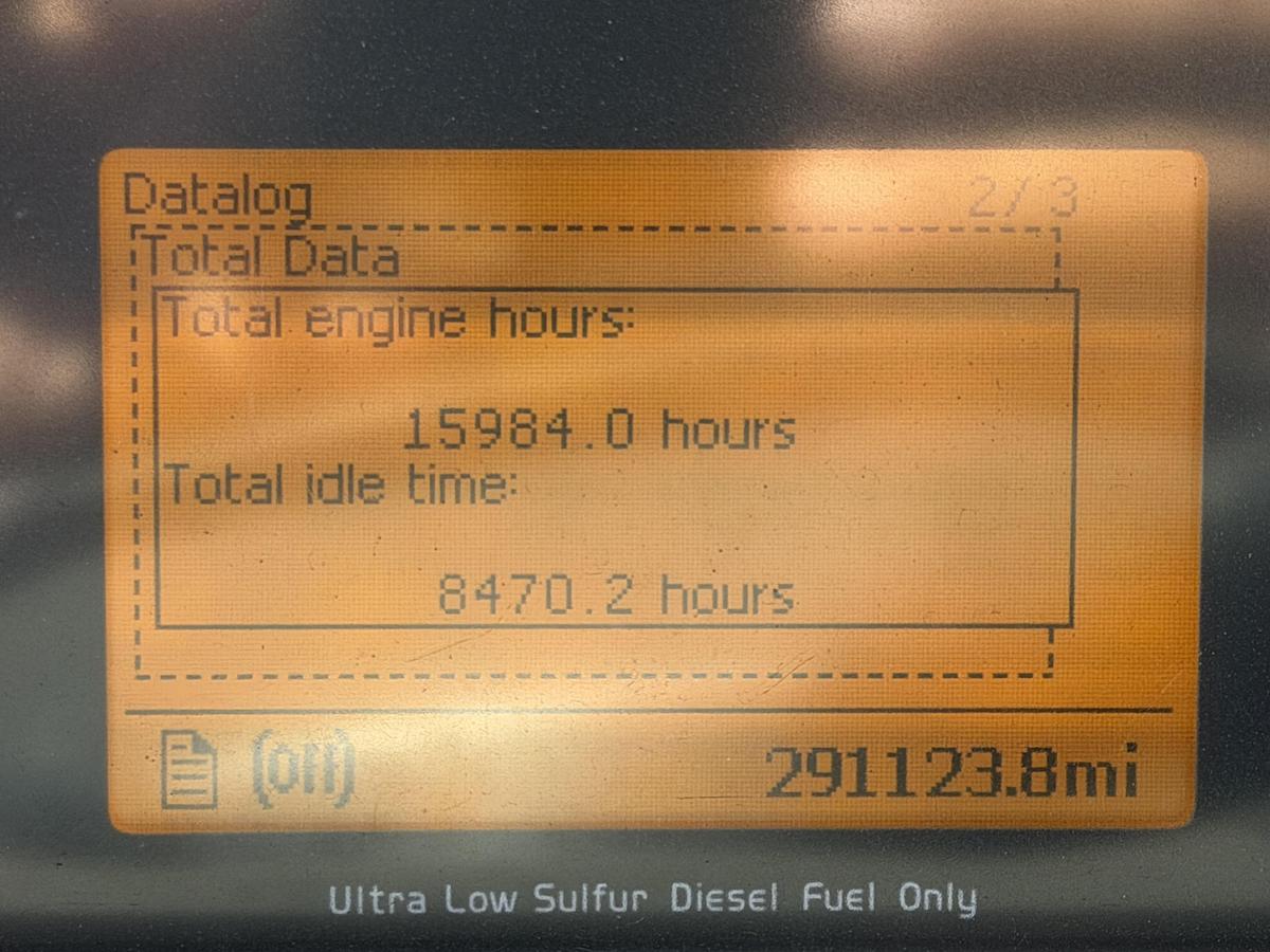 Used 2011 VOLVO 110BBL 4700 GALLON VACUUM TRUCK