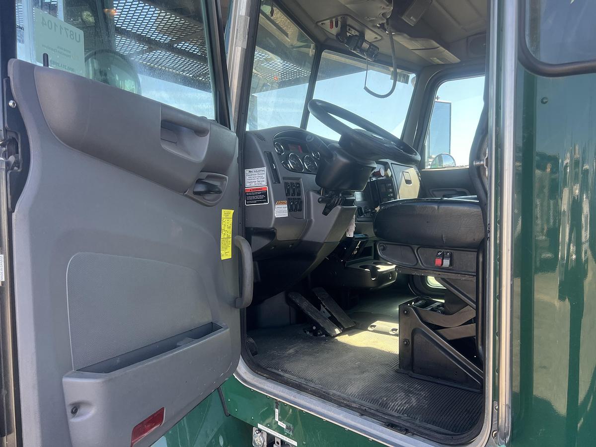 Used 2012 Peterbilt 348