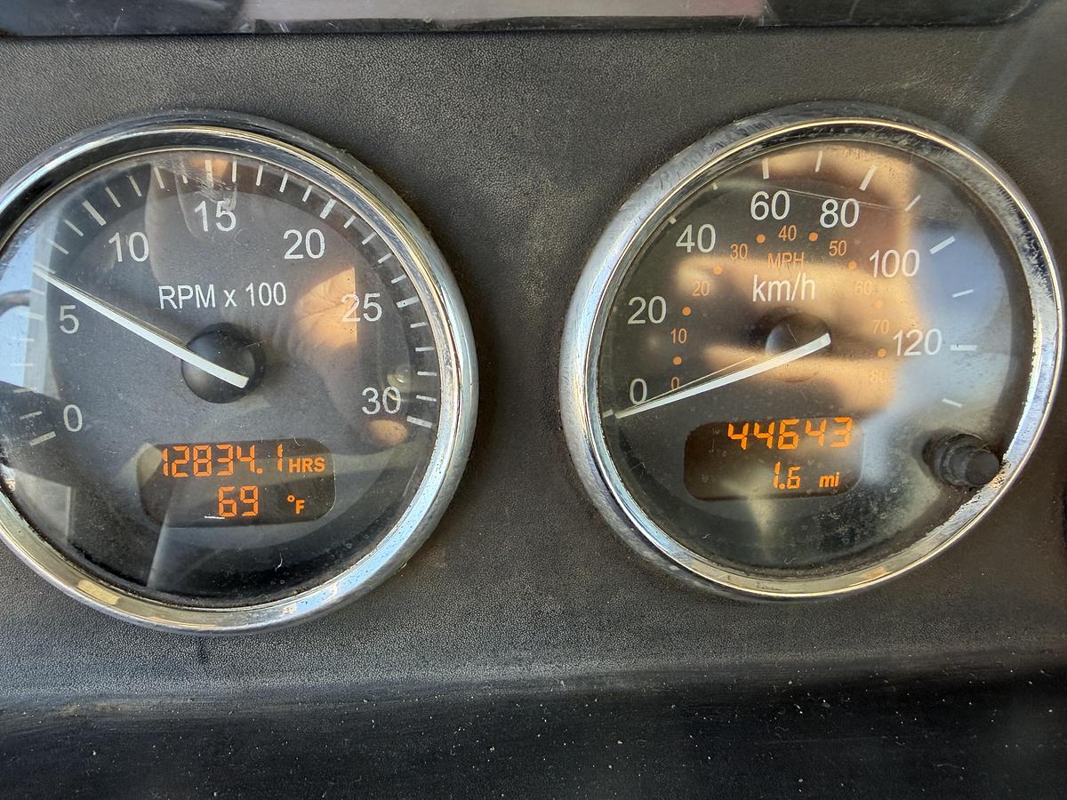 Used 2013 CUSCO MASTER VAC DOT 70BBL PETERBILT 