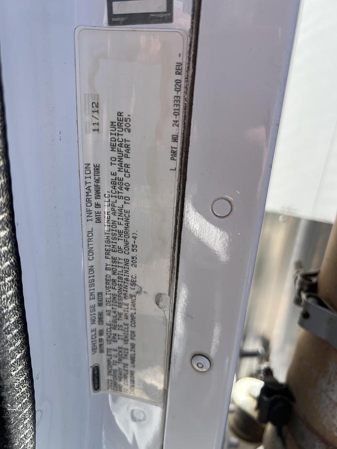 Used 2012 Freightliner  122sd