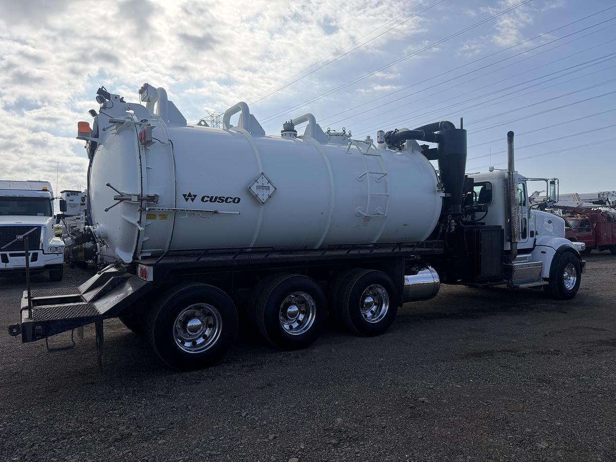 Used 2014 CUSCO DOT 110BBL PETERBILT 367