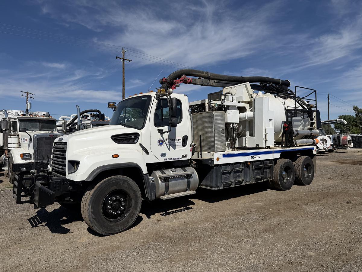Used 2014 VACCON HYDRO X FREIGHTLINER 