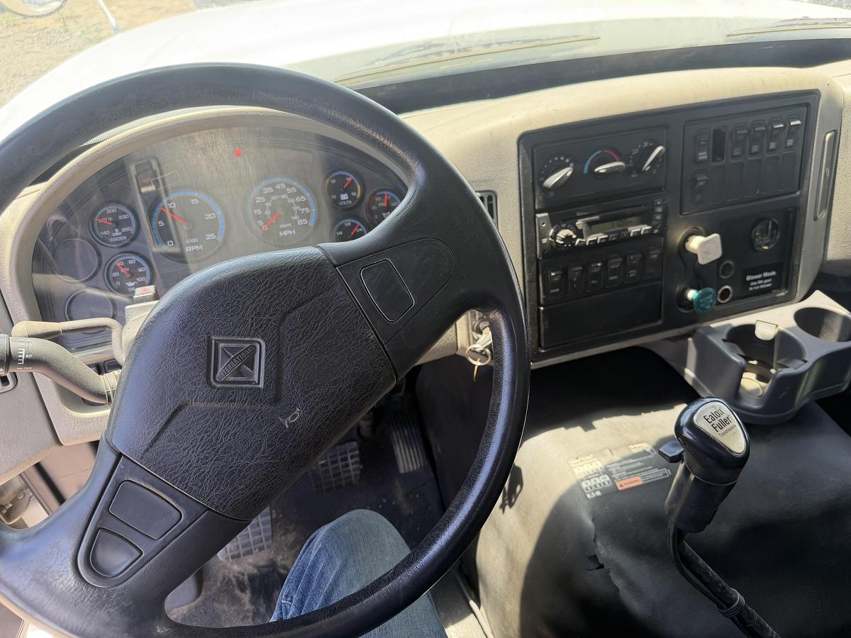 Used 2012 INTERNATIONAL GUZZLER AIR MOVER