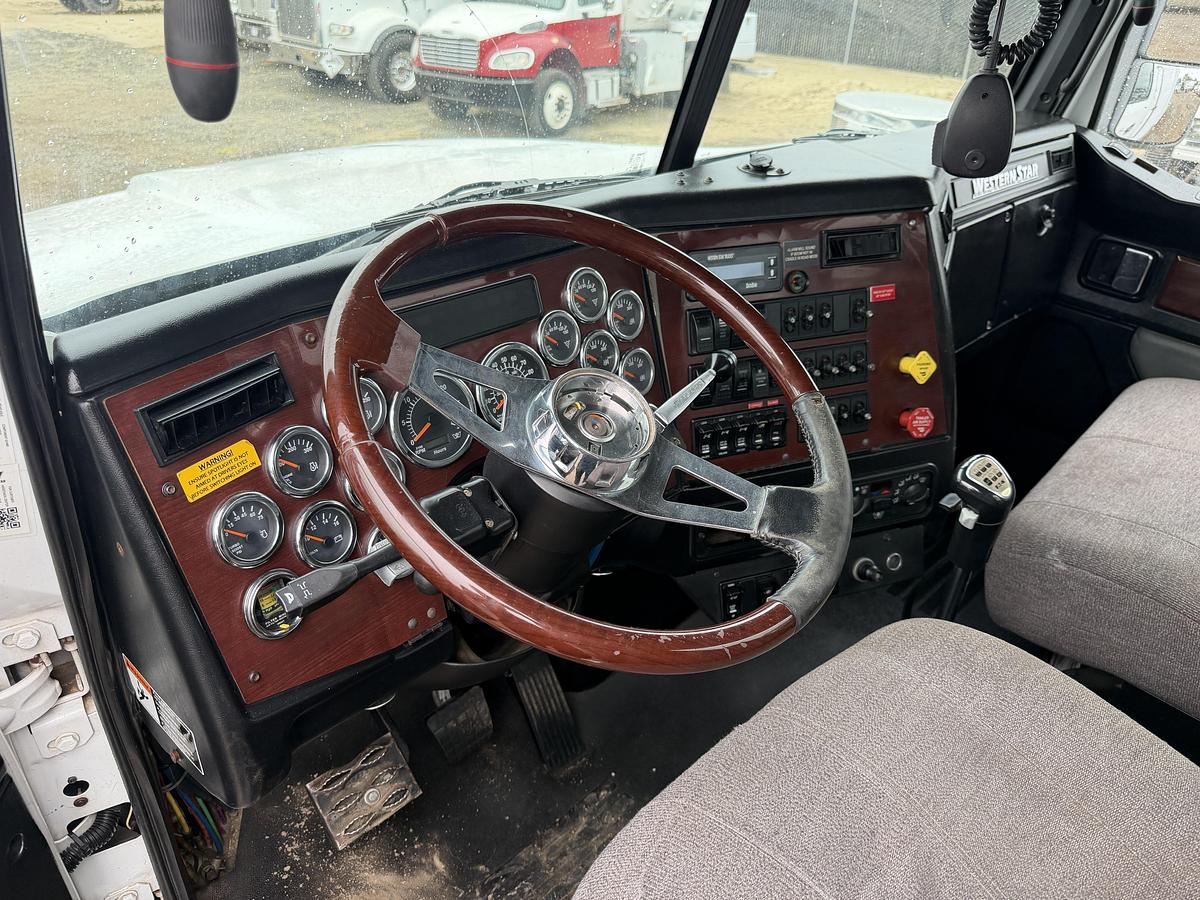 Used 2016 FOREMOST 1600 WESTERN STAR