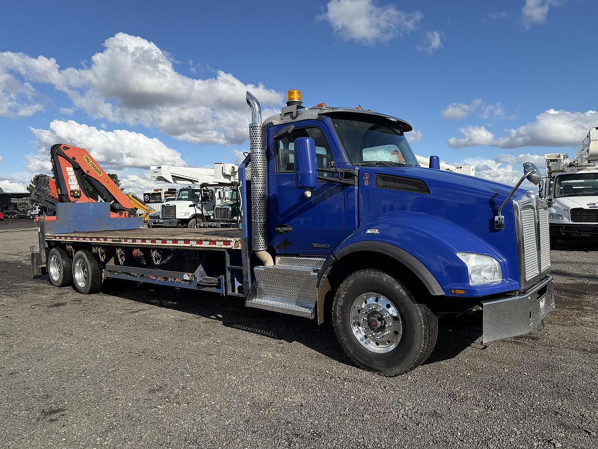 Used 2016 Kenworth T880