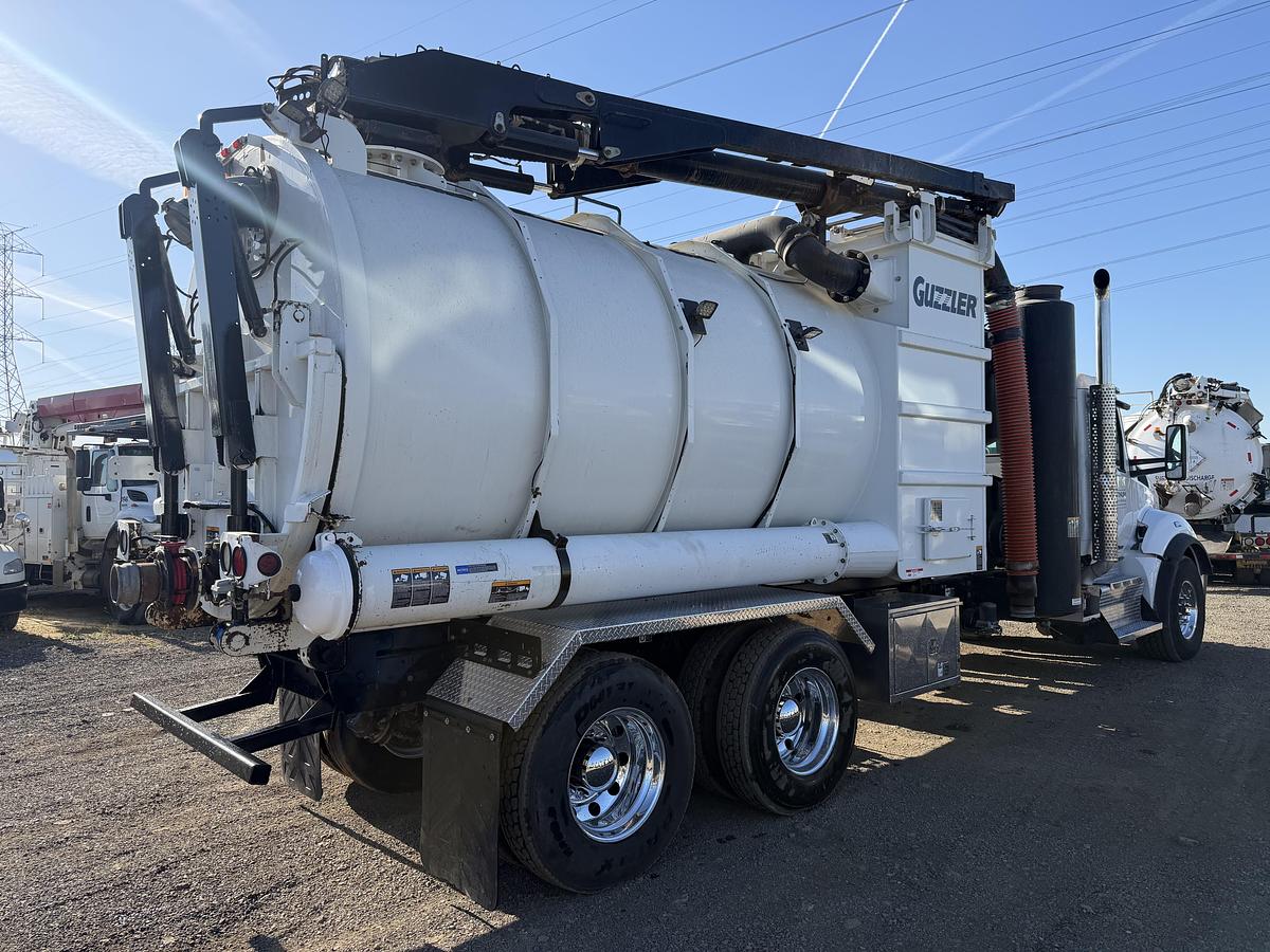 Used 2018 GUZZLER CLASSIC KENWORTH T880