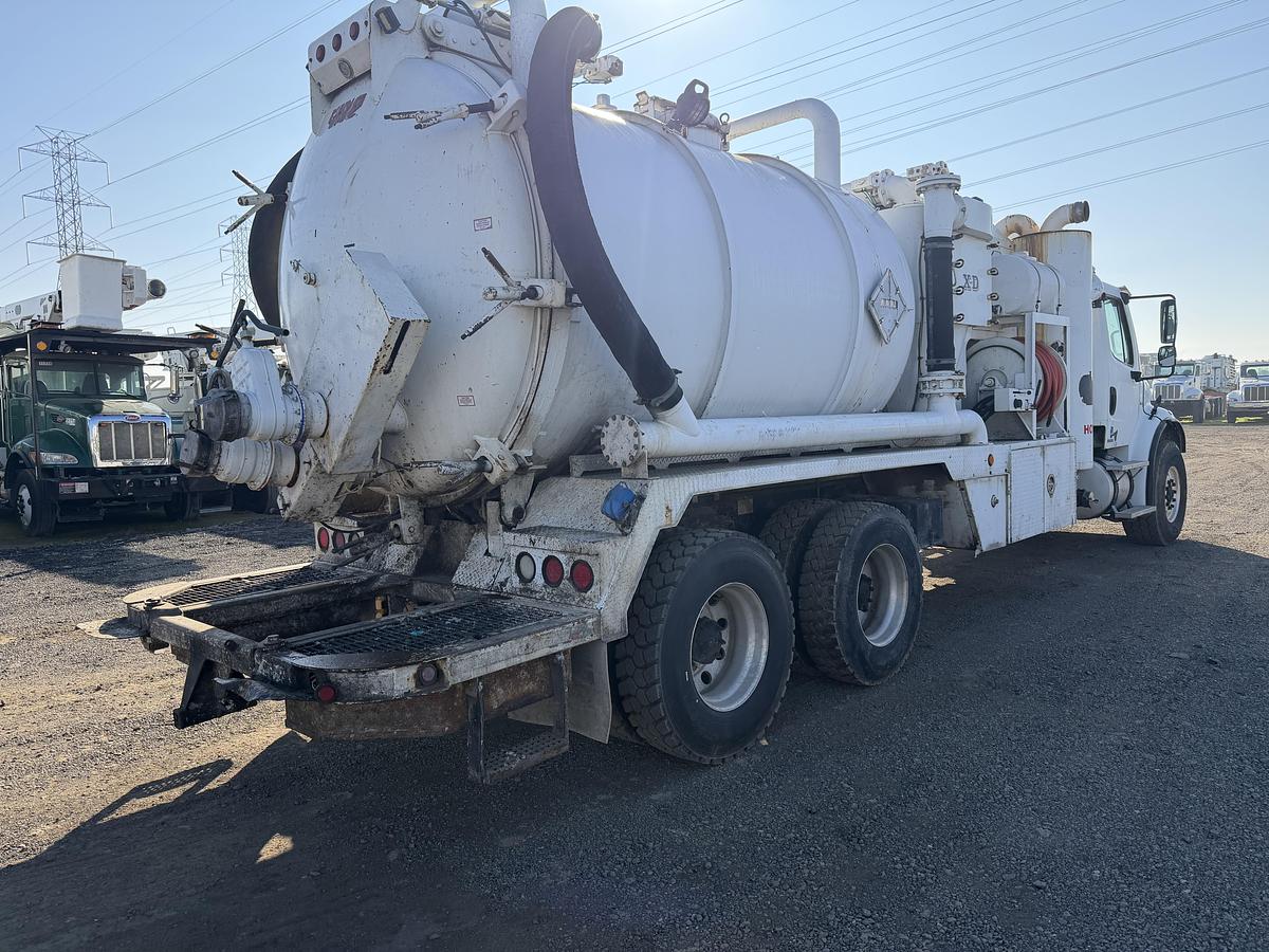 Used 2007 KEITH HUBER KING VAC FREIGHTLINER REFURB