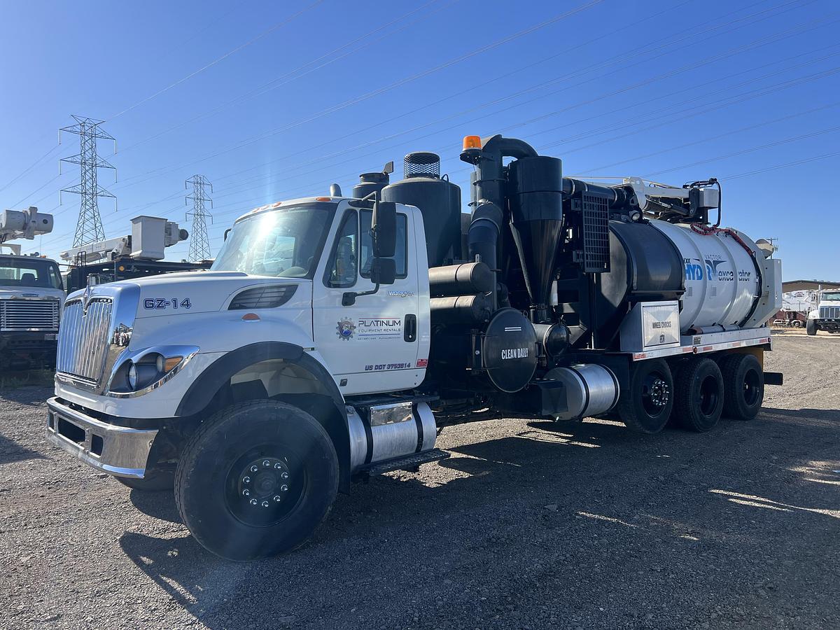 Used 2011 International 7600