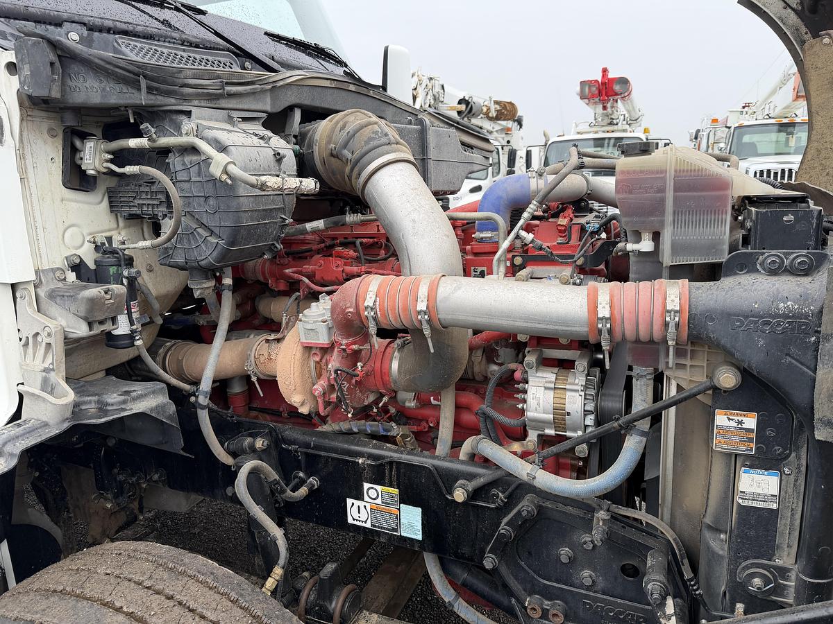 Used 2018 TANKER 4400 GALLON KENWORTH T880