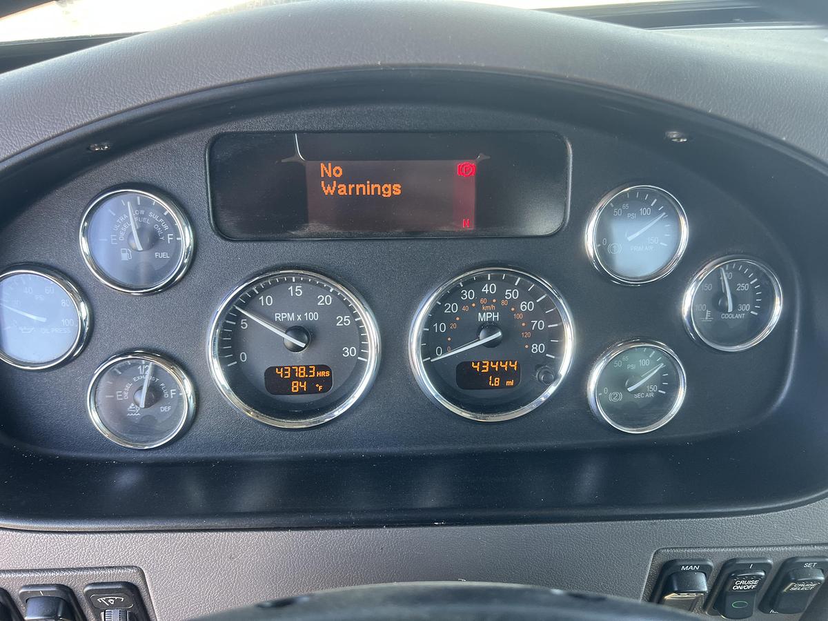 Used 2012 Peterbilt 348