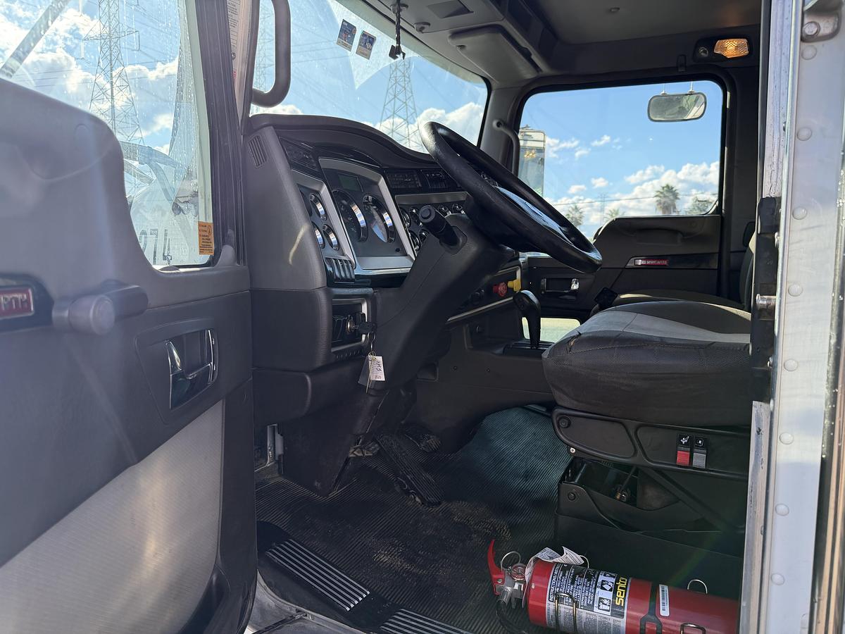 Used 2013 KENWORTH T800 KNUCKLE BOOM 