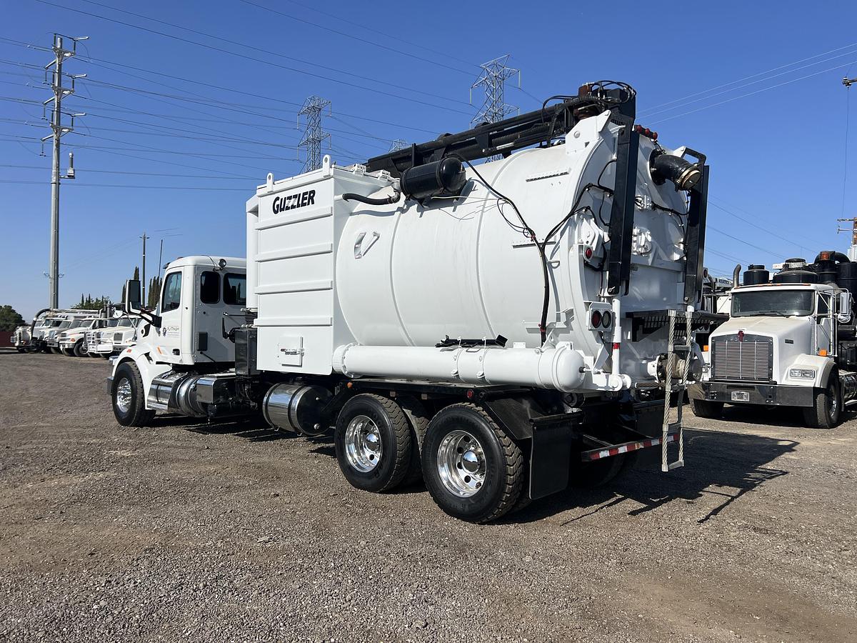 Used 2015 Peterbilt  567
