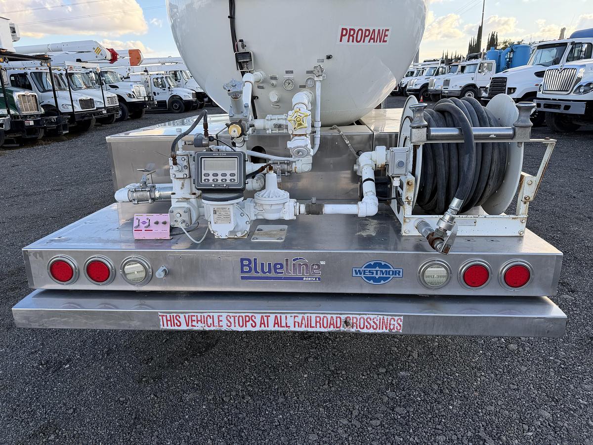 Used 2015 MACK 4X4 PROPANE TRUCK 